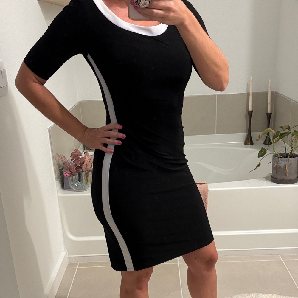 Lauren Ralph Lauren Black & Ivory Colorblock Sheath Sculpting Classic Minimalist